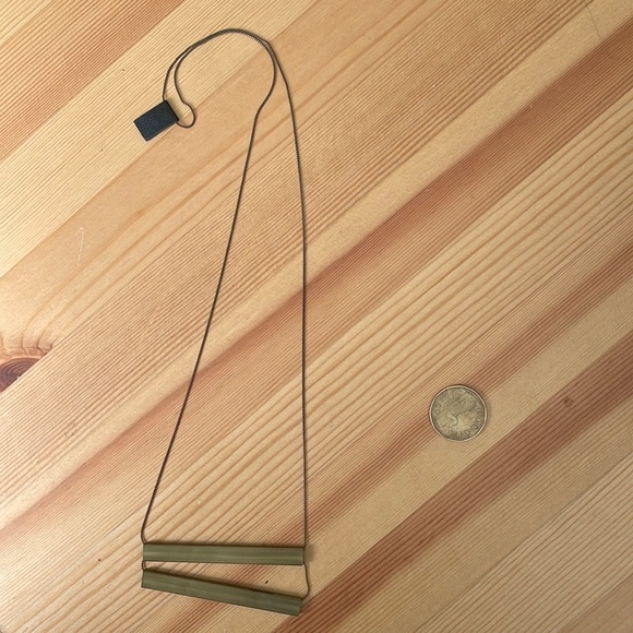 Necklace - Picture 1 of 2